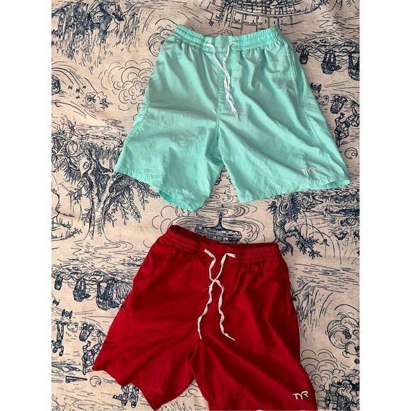 Nice BUNDLE IF 2 TYR Men's Swim Shorts size medium Good Condition - Picture 1 of 8